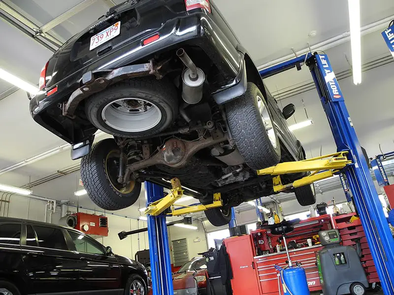 car mechanic auto body shop - body repair shop