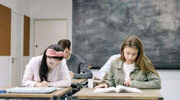MS Entrepreneurships students working in class room