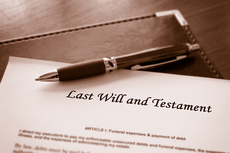 Last Will and testament document with pen