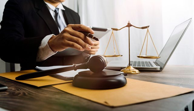 Tips to Find the Right Commercial Lawyer for Your Business - Business ...