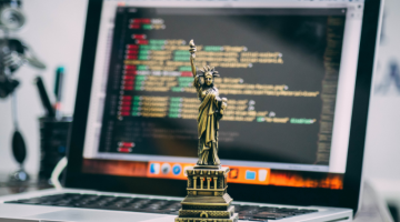 Statue of Liberty Miniature on Macbook Pro