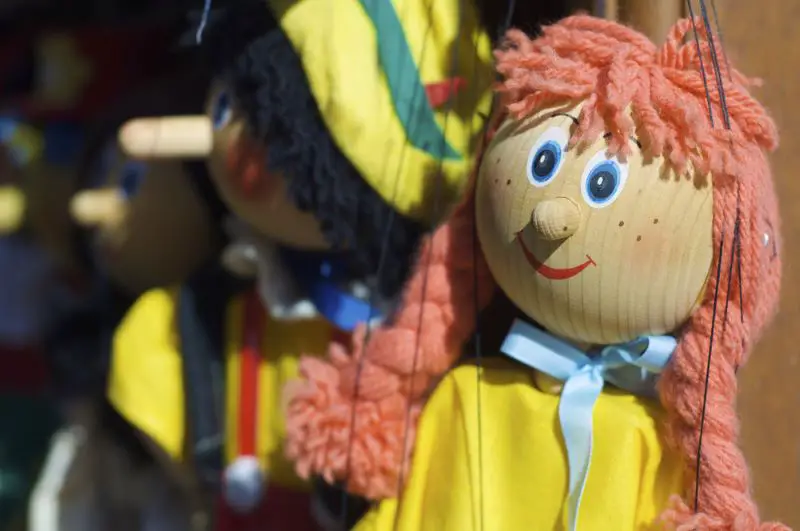 Pinocchio marionette – marionette puppets
