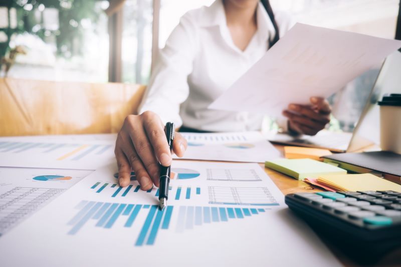 Business financial reporting, analysis, marketing investment data.