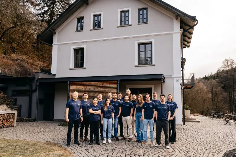 Lightly_Team