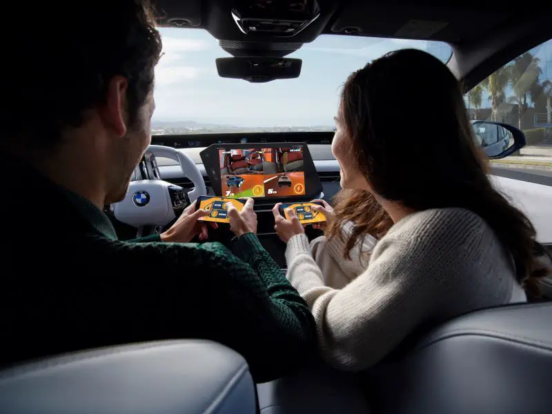 Xtreme Overdrive by AirConsole includes a BMW IX3 as a playable car