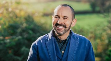 Jez Rose - internationally renowned speaker and bestselling author